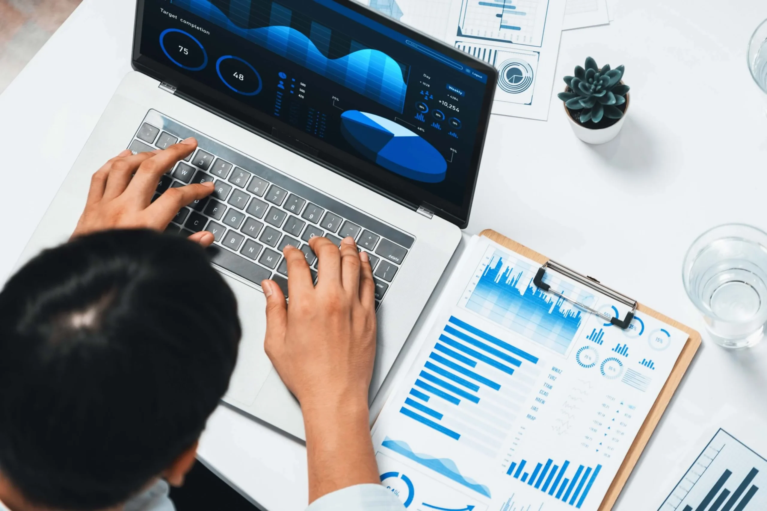 data expericence img scaled